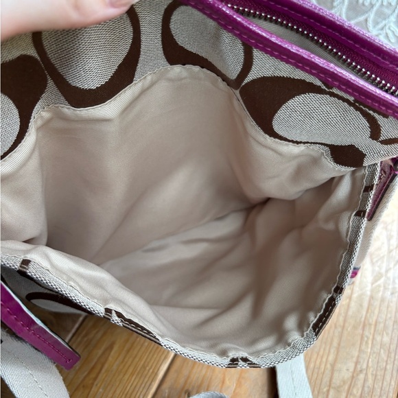 Coach F21905 Signature Pink Stripe Crossbody Bag - Picture 5 of 10